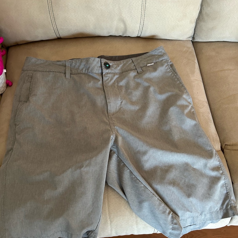 Linksoul Gray AC Boardwalker Short